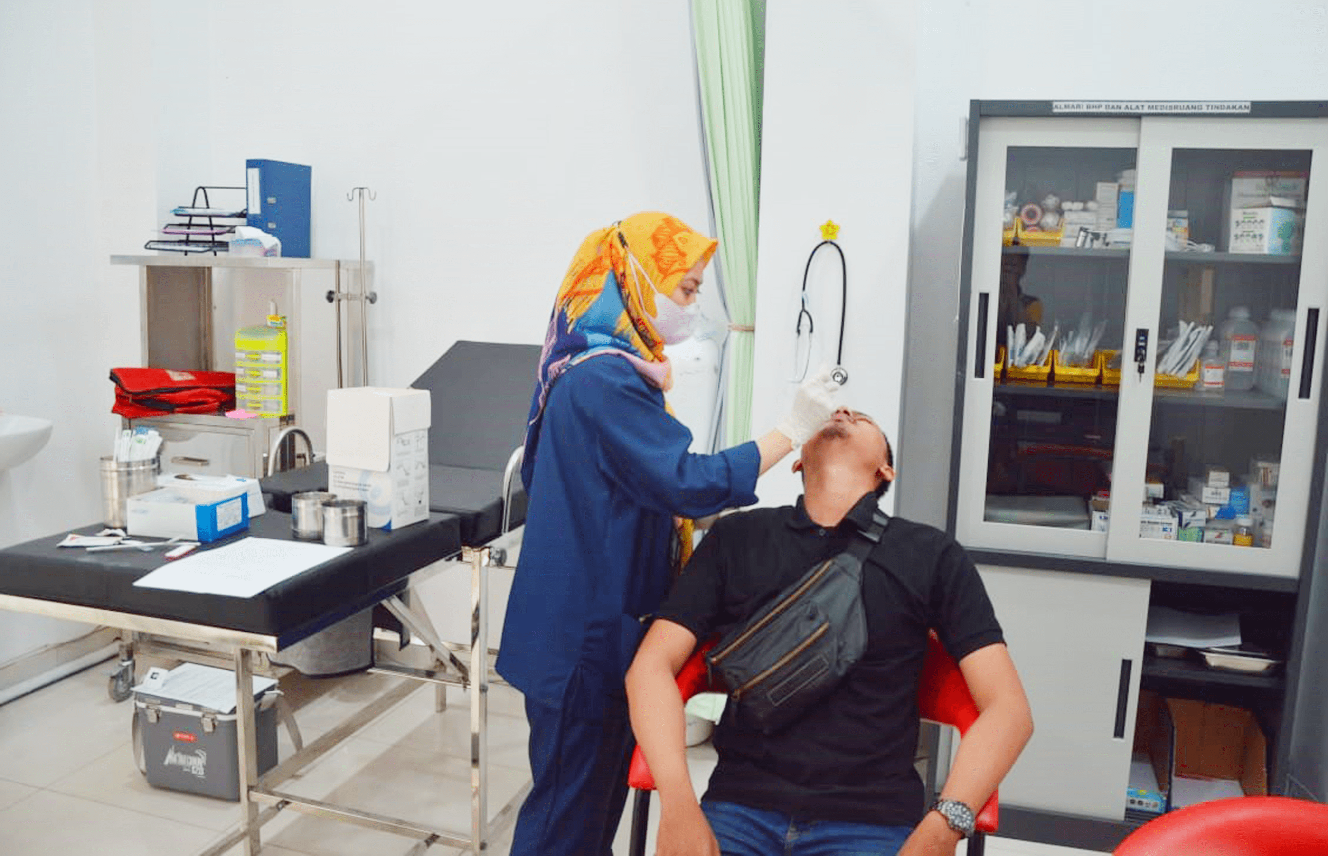 klinik PMI Kabupaten Karawang KSR PMR donor darah vaksin red cross Indonesia by WINSONMEDIA jasawebkarawang.com baliwebservices.com